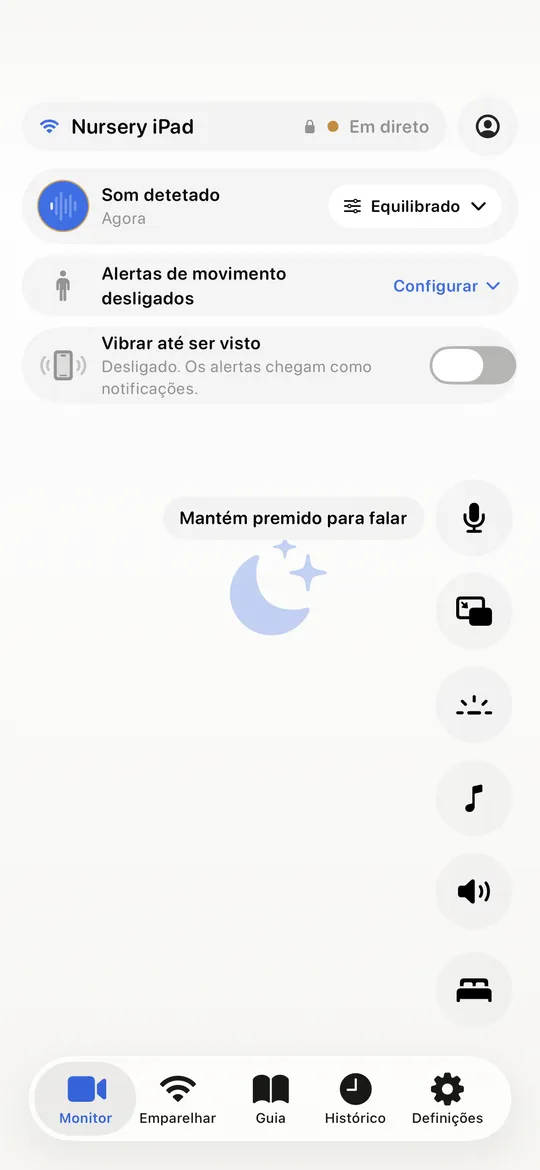 O ecrã dos pais a mostrar que foi detetado som no quarto do bebé